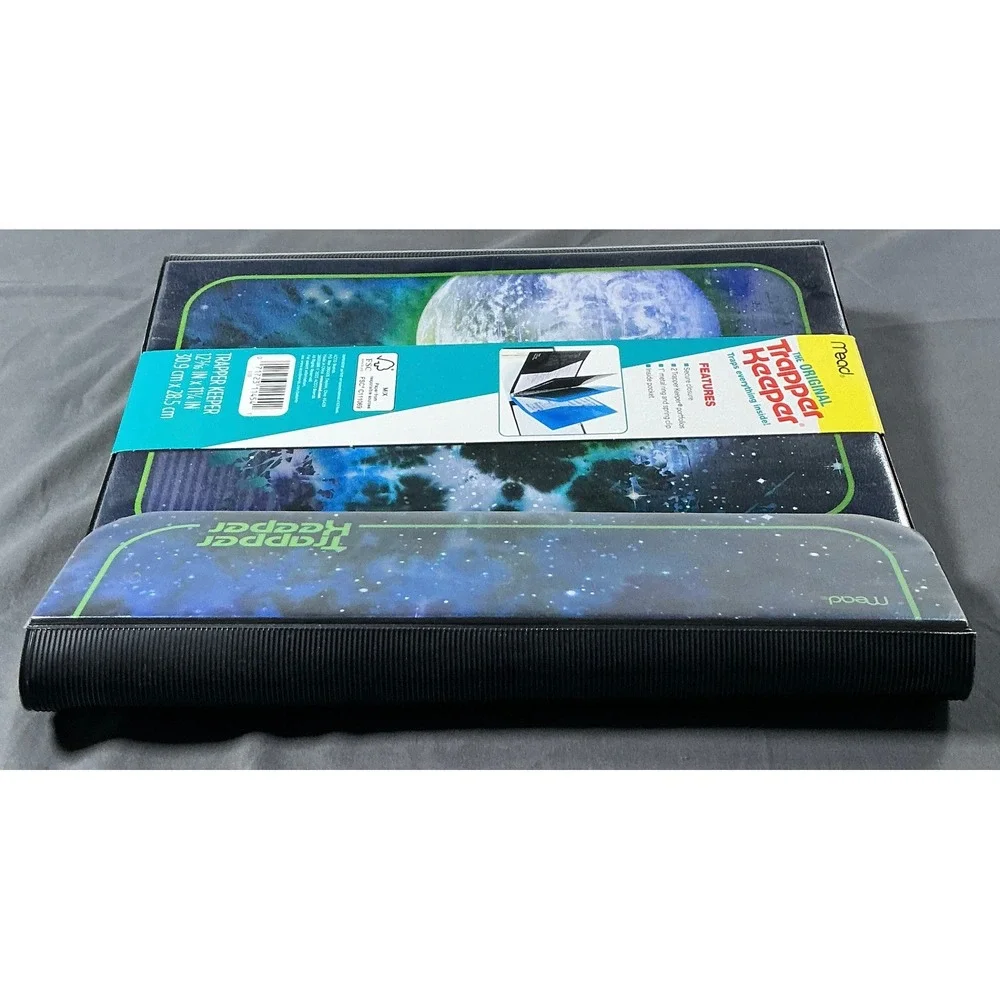 Mead Trapper Keeper Space Earth Galaxy 1 Inch 3 Ring Binder 260038R New